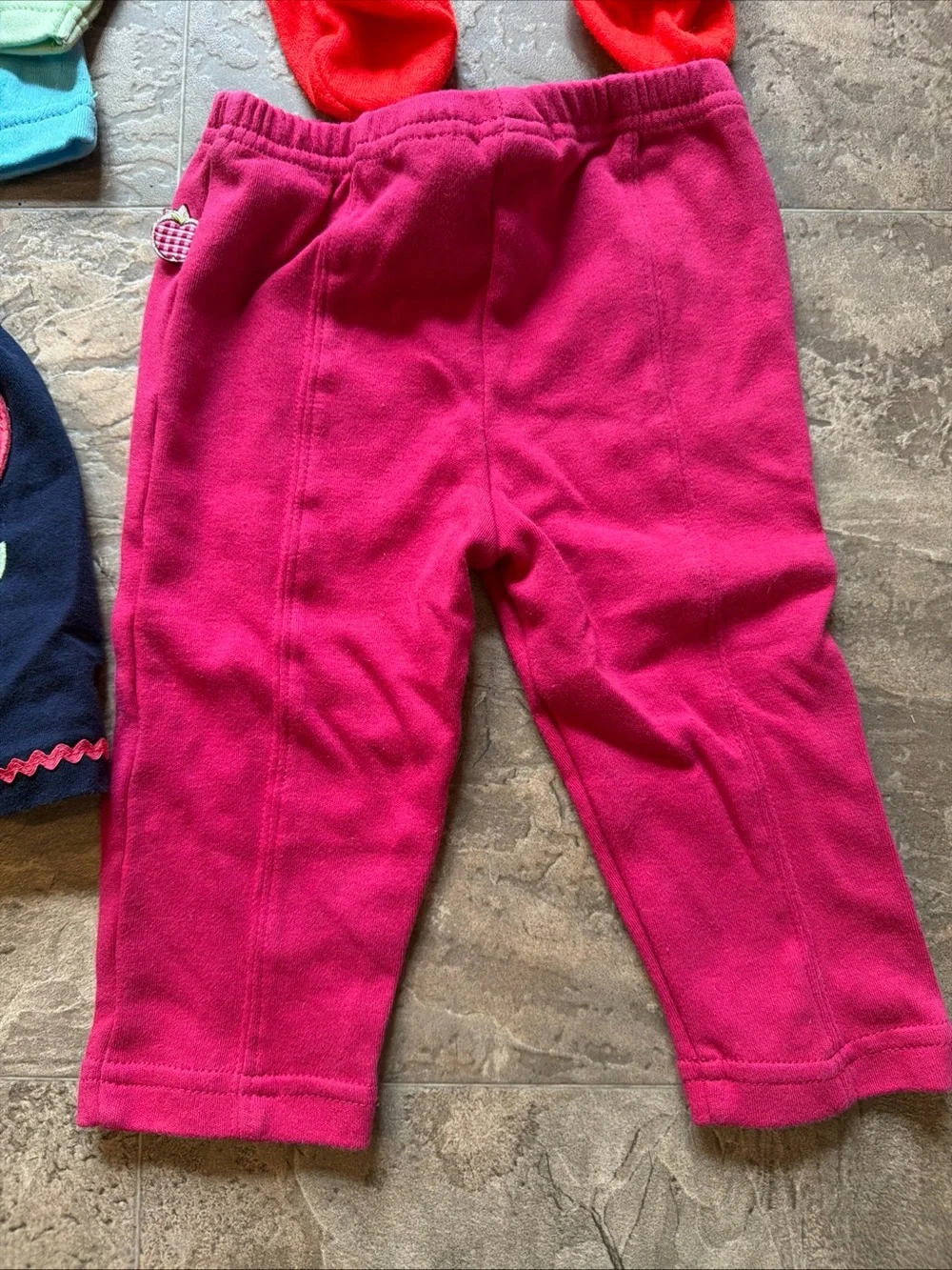 VINTAGE LOT GIRLS 0-3 M 0-6 M FIVE OUTFITS 2 PANT EARLY 2000s MULTICOLORED